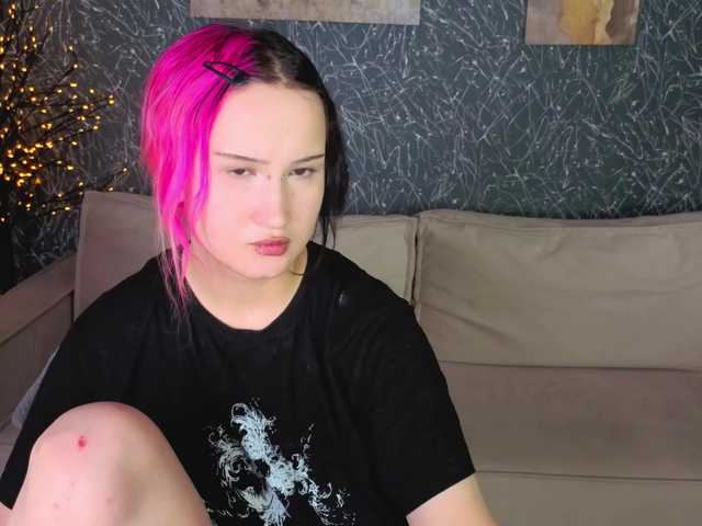 Ekimmj-age live cam on BongaCams