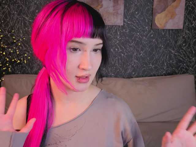 Ekimmj-age live cam on BongaCams