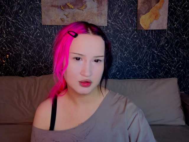 Ekimmj-age live cam on BongaCams
