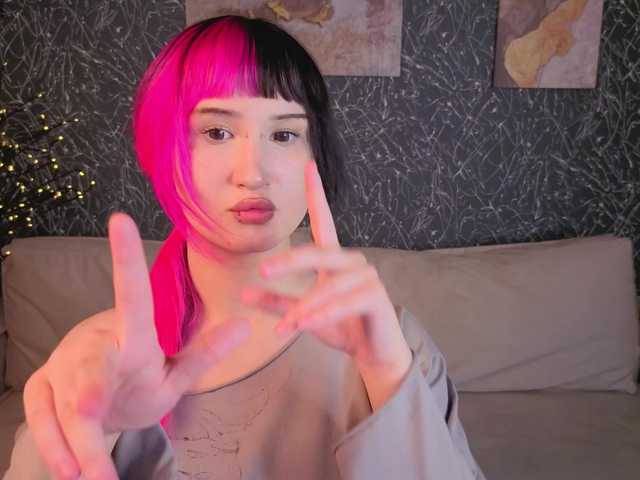 Ekimmj-age live cam on BongaCams