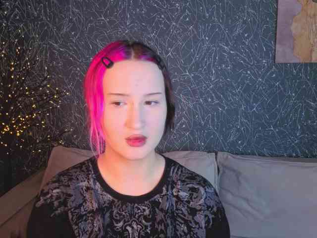 Ekimmj-age Live Webcam on BongaCams