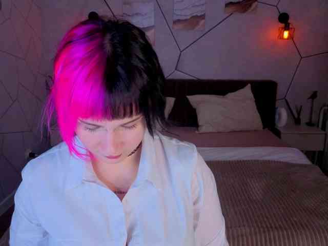 Ekimmj-age webcam