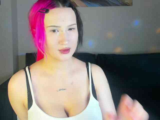 Ekimmj-age webcam