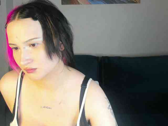 Ekimmj-age webcam