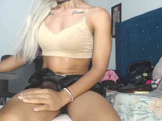 hotChantal2