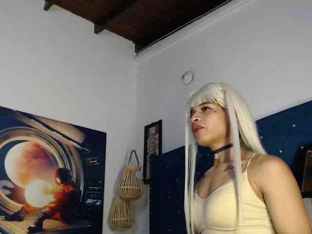 hotChantal2