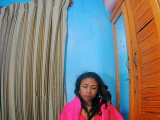 prettygirls11's Live Webcam