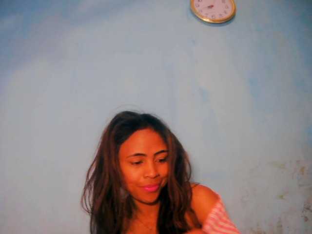 prettygirls11 live cam on BongaCams