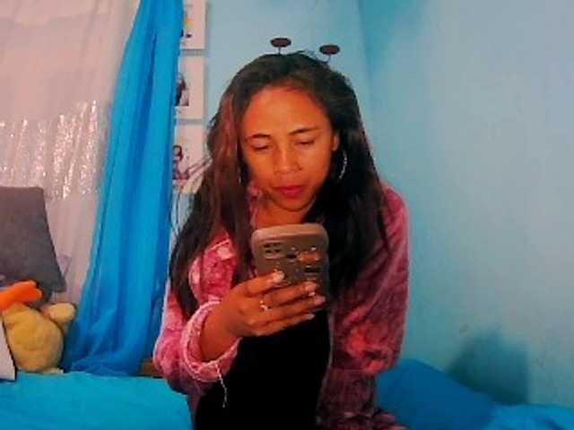 prettygirls11 live cam on BongaCams