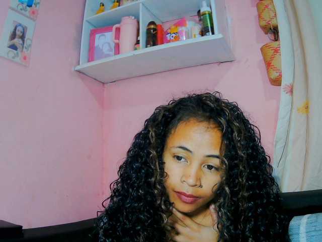 prettygirls11 live cam preview