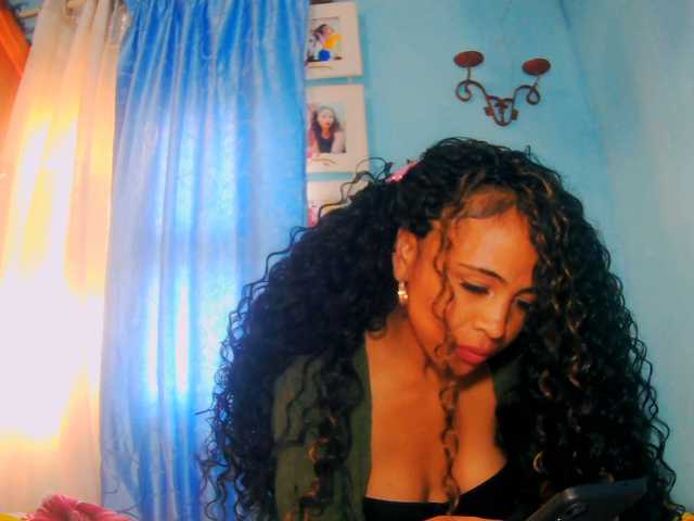 prettygirls11 live cam
