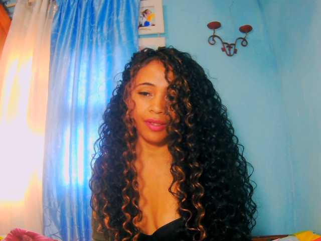 prettygirls11 live cam on BongaCams