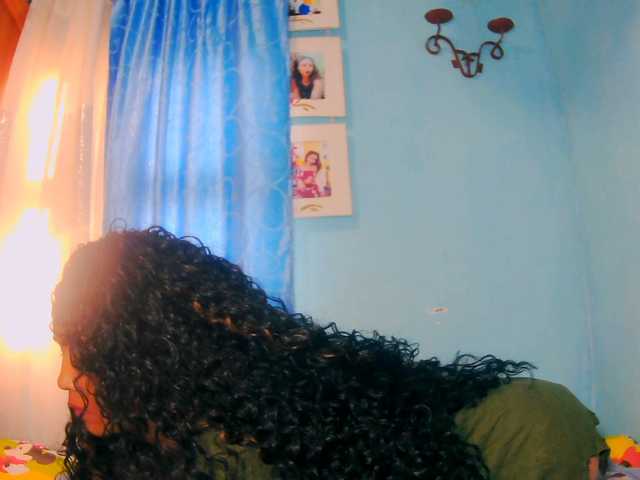 prettygirls11 live cam on BongaCams