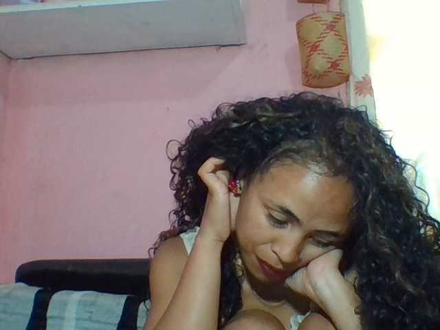prettygirls11 live cam on BongaCams