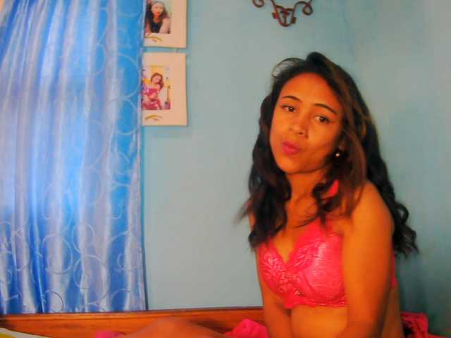 prettygirls11 live cam on BongaCams