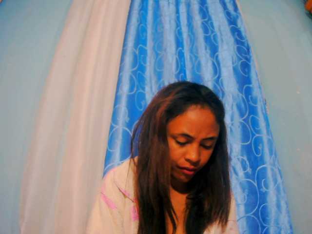 prettygirls11 live cam on BongaCams