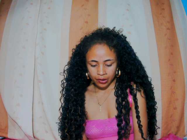 prettygirls11 live cam on BongaCams