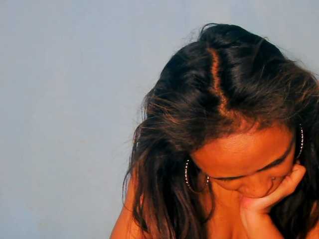 prettygirls11 live cam on BongaCams
