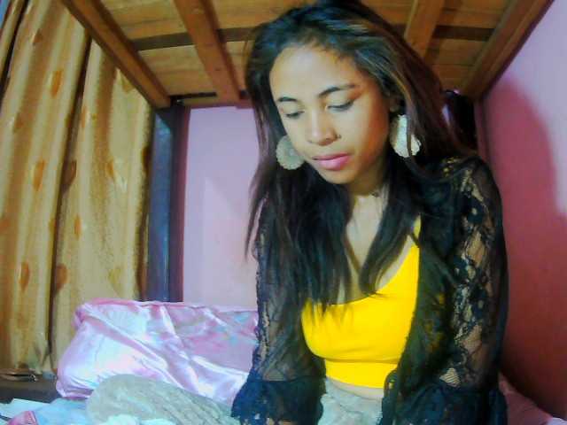 prettygirls11 live cam on BongaCams