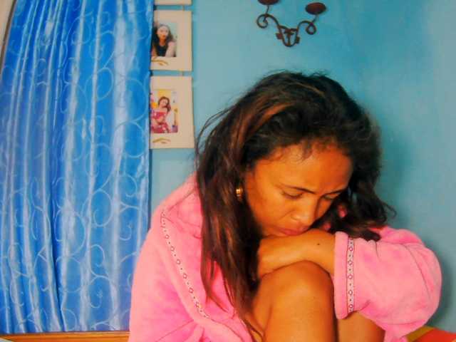 prettygirls11 live cam on BongaCams