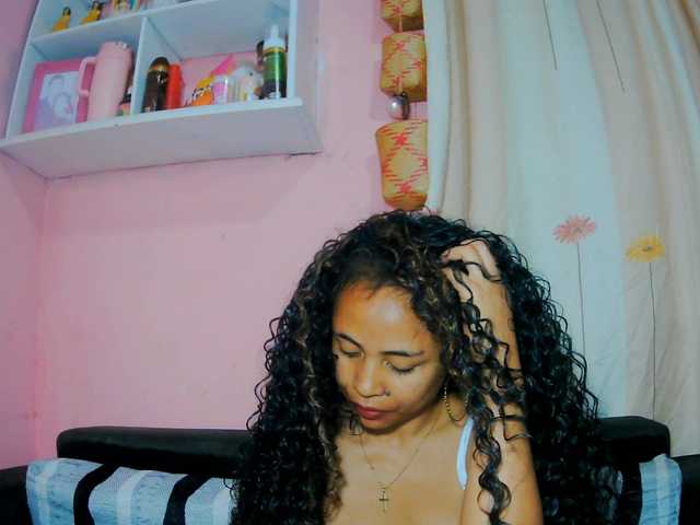prettygirls11 live cam preview