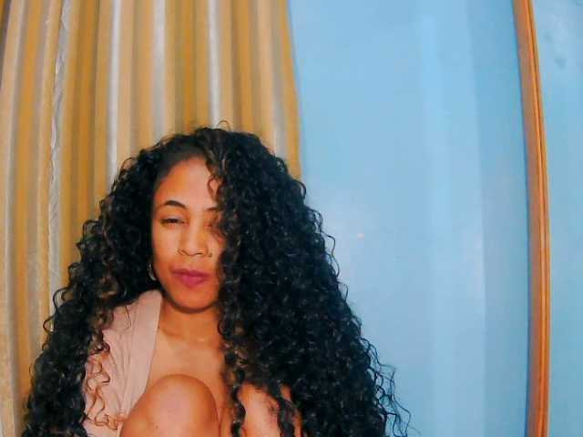 prettygirls11 live cam on BongaCams