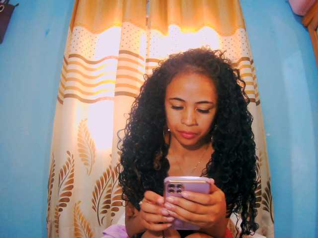 prettygirls11 live cam on BongaCams
