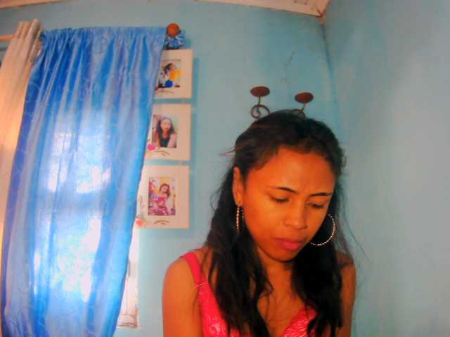 prettygirls11 live webcam show