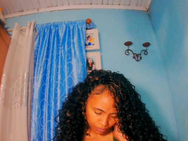prettygirls11 live cam on BongaCams