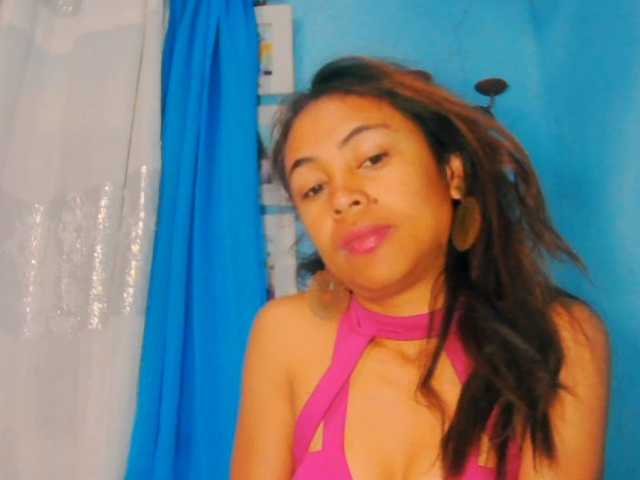 prettygirls11 live cam on BongaCams