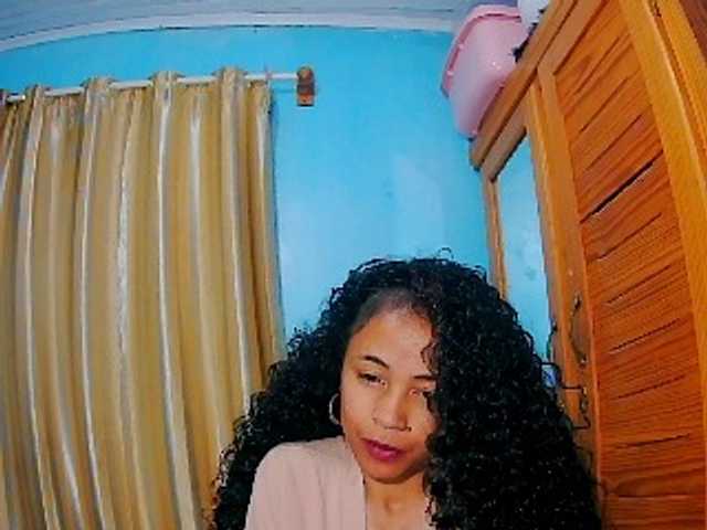 prettygirls11 live cam on BongaCams