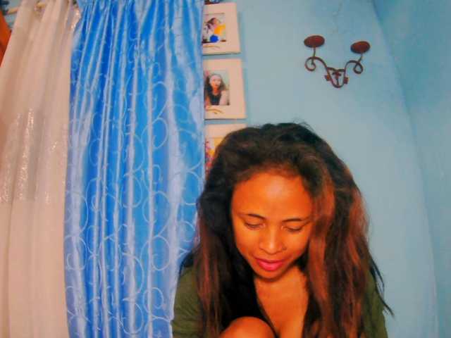 prettygirls11 live cam on BongaCams