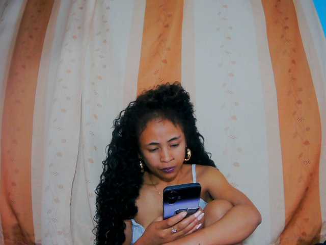 prettygirls11 live cam on BongaCams