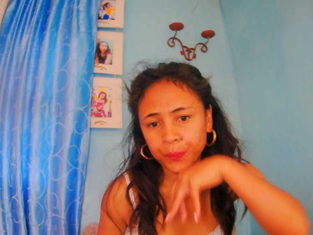 prettygirls11 live cam on BongaCams