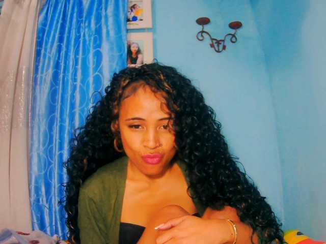 prettygirls11 live cam