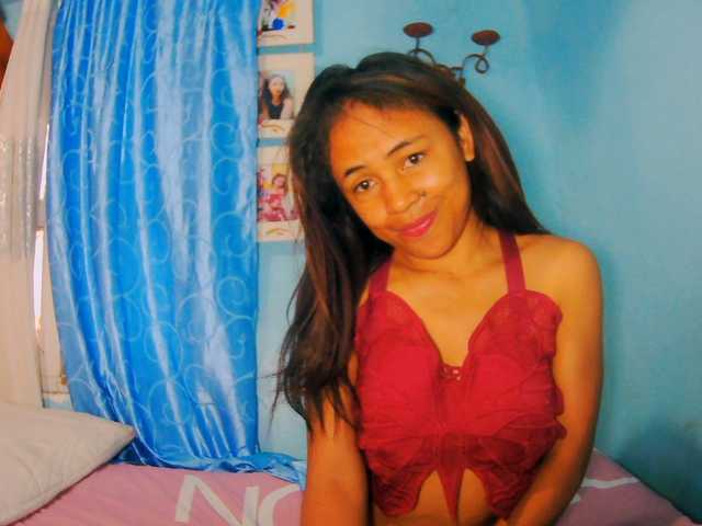 prettygirls11 live cam on BongaCams