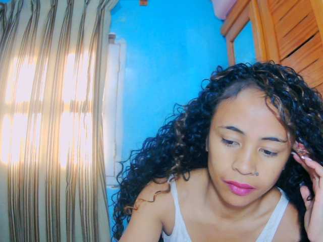 prettygirls11 live cam on BongaCams