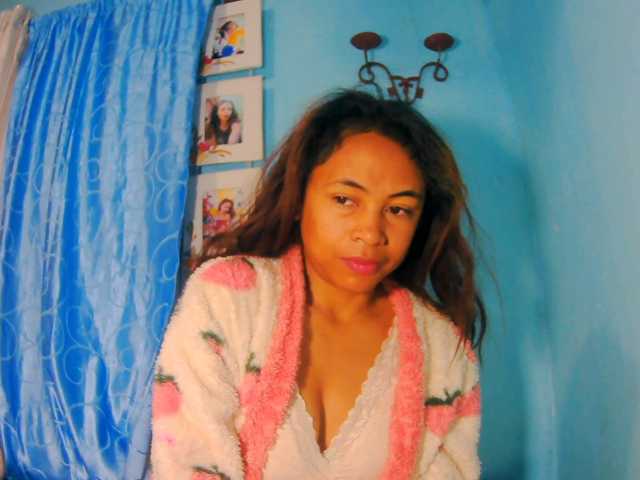 prettygirls11 live cam on BongaCams