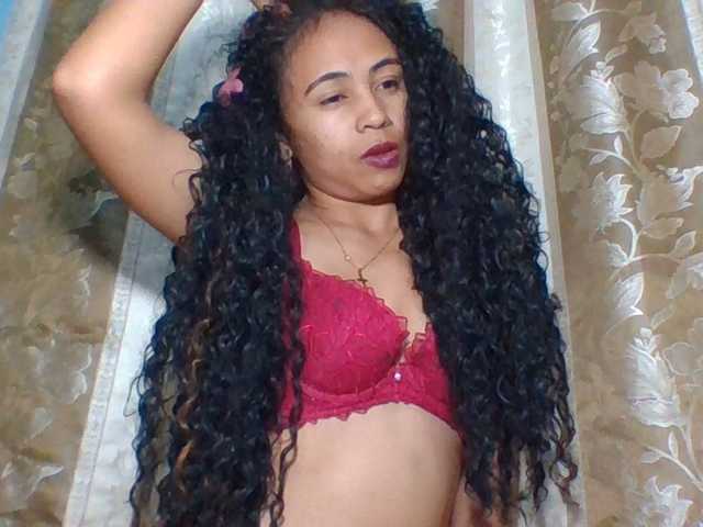 prettygirls11 live cam on BongaCams