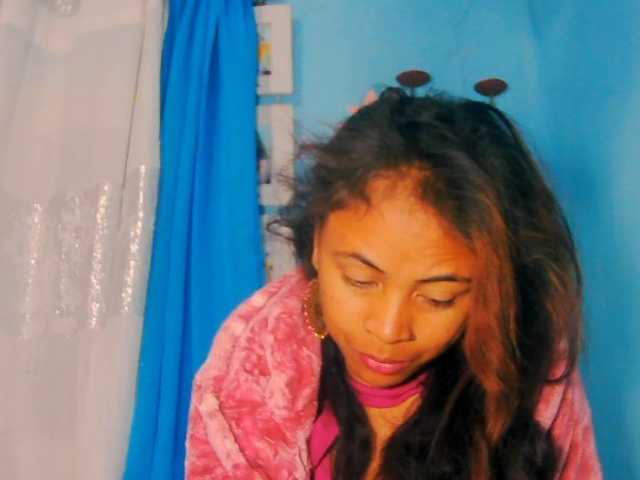 prettygirls11 live cam on BongaCams