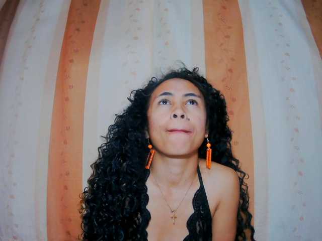 prettygirls11 live cam on BongaCams