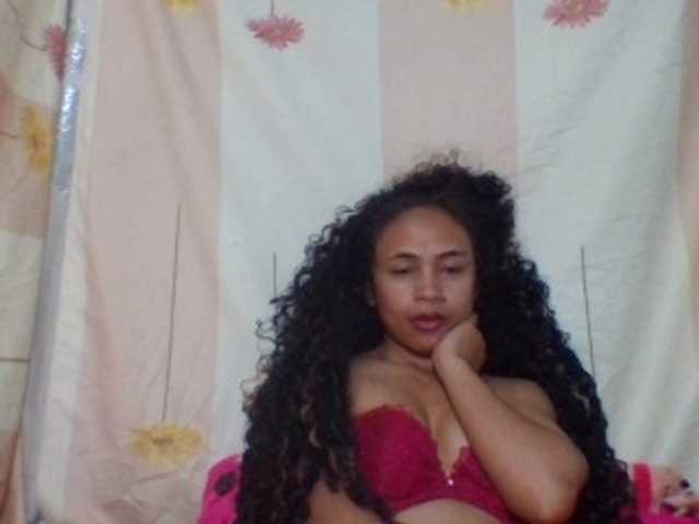 prettygirls11 live cam on BongaCams