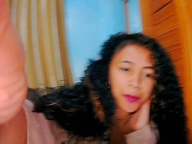 prettygirls11 live cam on BongaCams
