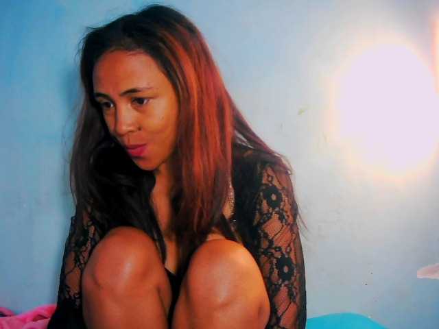 prettygirls11 live cam on BongaCams