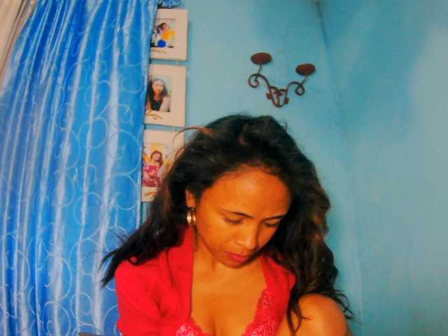 prettygirls11 live cam on BongaCams