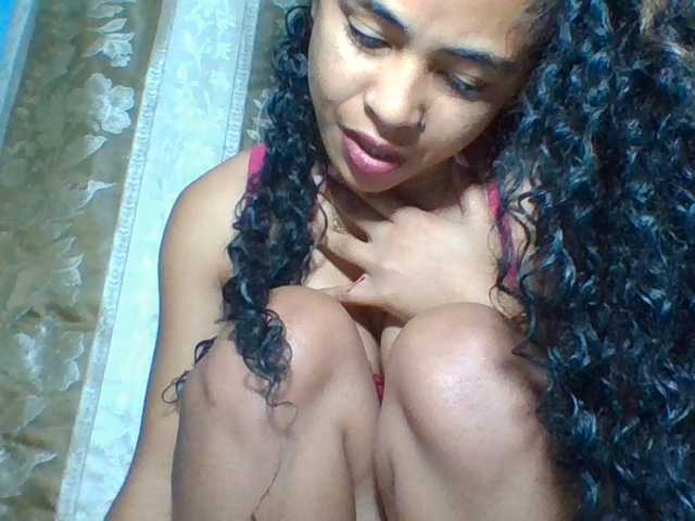 prettygirls11 live cam on BongaCams