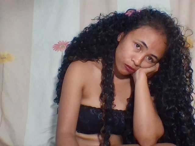 prettygirls11 live cam preview