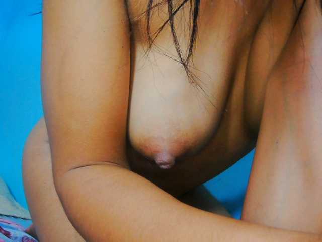prettygirls11 live cam on BongaCams