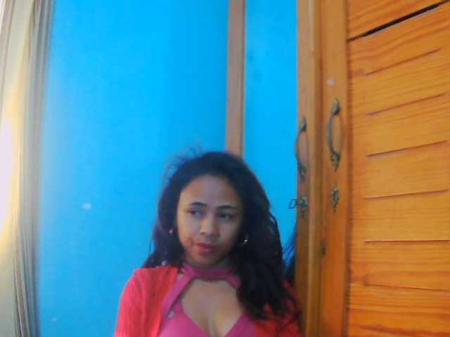 prettygirls11 live cam on BongaCams