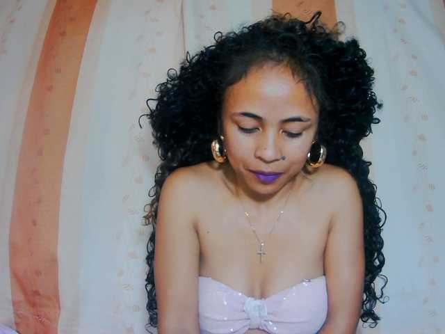 prettygirls11 live cam on BongaCams